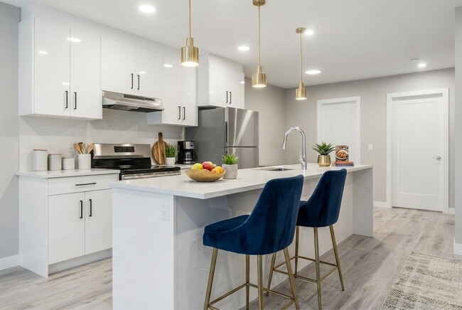 11323 122 St NW