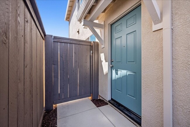 property at 3685 Vestland Ct