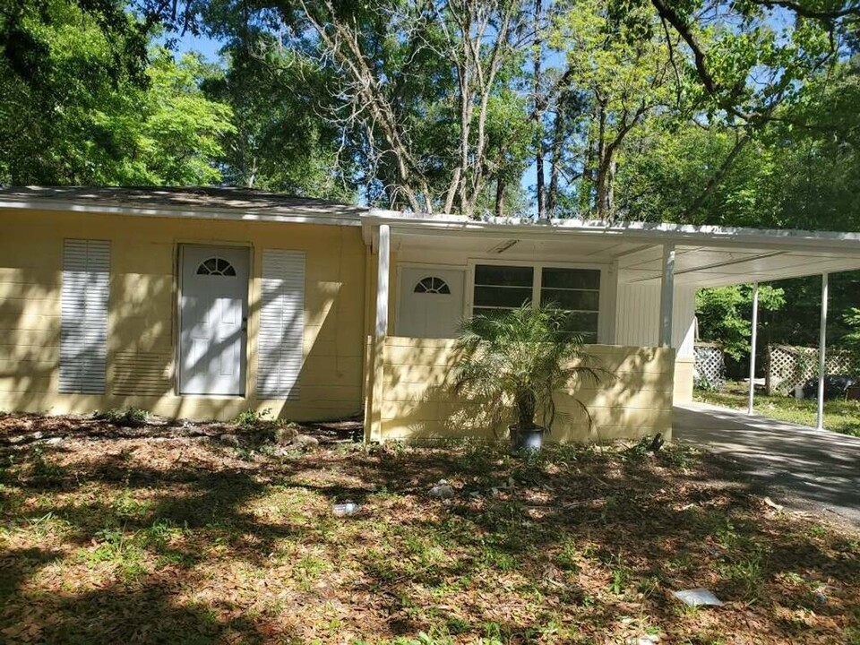 1805 NE 7th St in Gainesville, FL - Building Photo