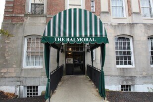 16 Balmoral St in Andover, MA - Building Photo