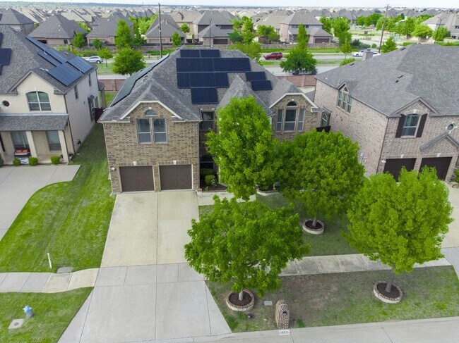 12338 Belmeade Dr in Frisco, TX - Foto de edificio - Building Photo
