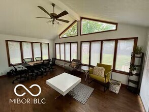 10329 N Delaware St in Indianapolis, IN - Building Photo - Building Photo