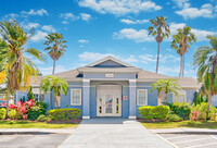 Sands at St Lucie in Fort Pierce, FL - Building Photo - Building Photo