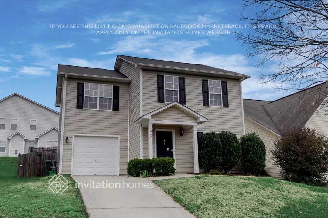 942 Ramsgate Dr SW in Concord, NC - Building Photo