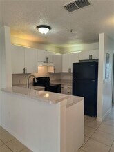 1657 Windsor Oak Ct in Kissimmee, FL - Building Photo - Building Photo