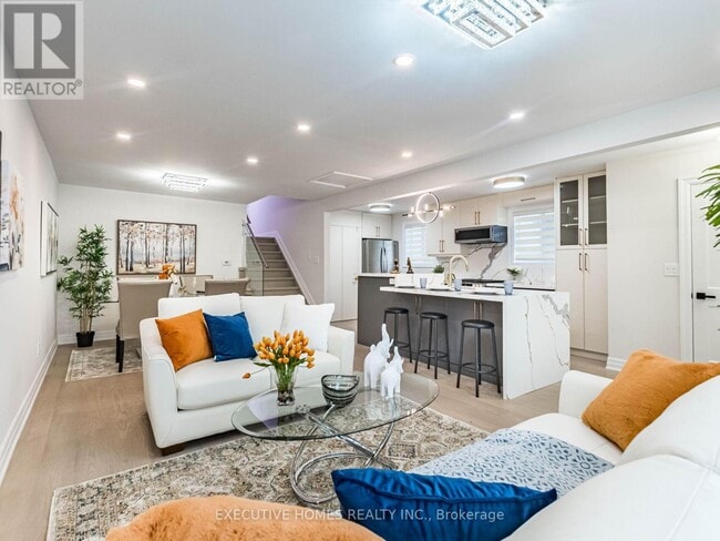 property at 2685 Windjammer Rd