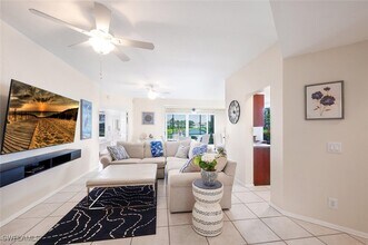 7762 Gardner Dr in Naples, FL - Building Photo - Building Photo