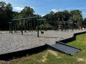 714 Dorset Strm Dr in Fuquay Varina, NC - Building Photo - Building Photo