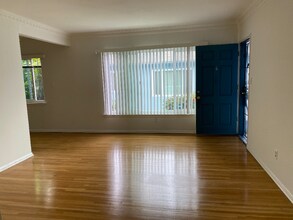 2341 Westwood Blvd in Los Angeles, CA - Building Photo - Building Photo