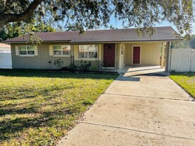 109 N Galena Ave in Minneola, FL - Building Photo