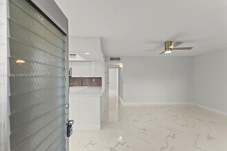 108 Flanders C in Delray Beach, FL - Building Photo - Building Photo