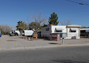 10 space MHP in Tucson, AZ - Building Photo - Building Photo