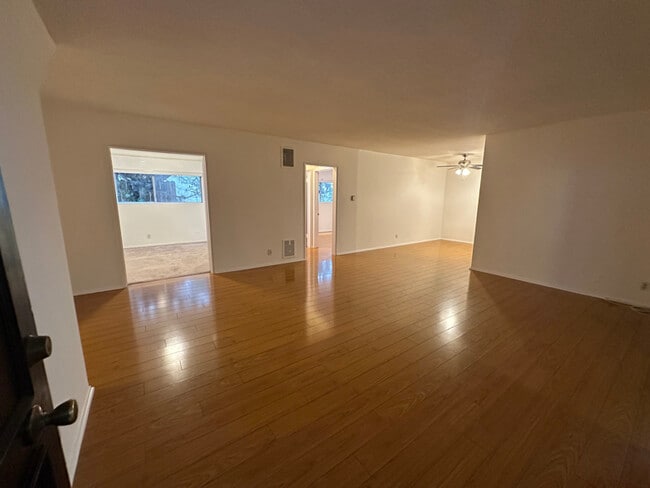 1906 Pelham Ave in Los Angeles, CA - Foto de edificio - Building Photo