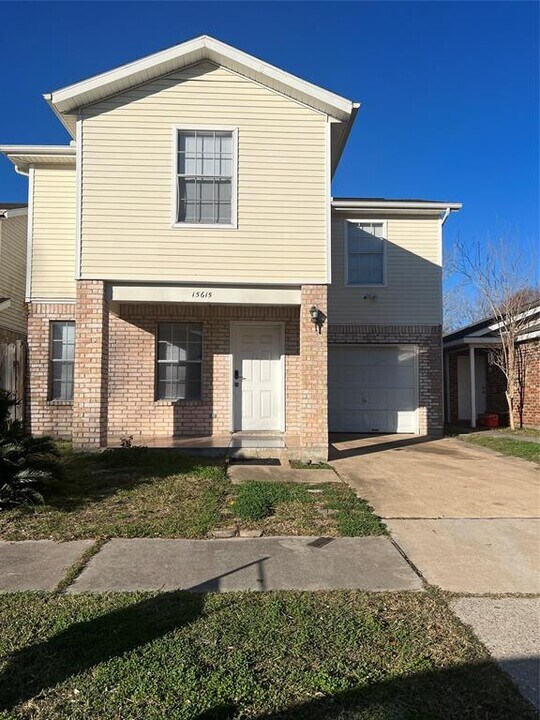 15615 Martineau St in Houston, TX - Building Photo