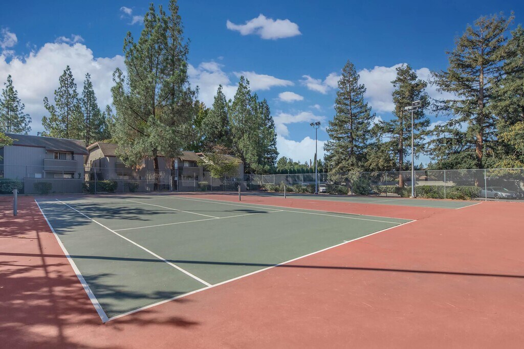 Greenhaven Oaks Apartments Sacramento, CA Apartments