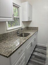 447 16th St SE, Unit 447 16th St SE in Salem, OR - Building Photo - Building Photo
