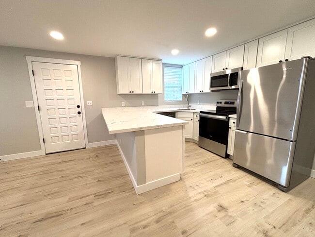 2026 Lombard Ave, Unit #1