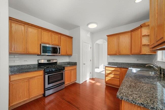 3251 Thunderbird Ct E in Aurora, IL - Building Photo - Building Photo