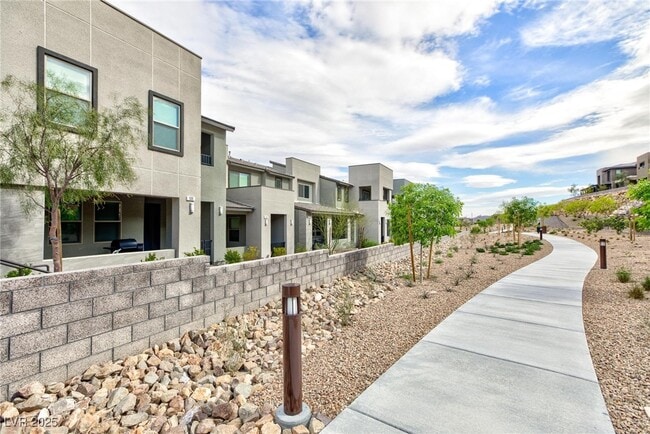 527 Sonoma Range St in Las Vegas, NV - Building Photo - Building Photo