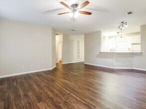 13541 Lake Breeze Ln in Willis, TX - Building Photo - Building Photo