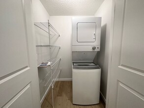 20736-20724 24 Ave NW in Edmonton, AB - Building Photo - Building Photo