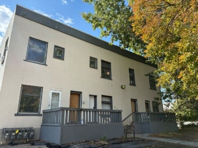 property at 560 S 600 E