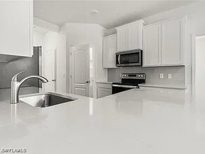 209 SE 26th Terrace in Cape Coral, FL - Building Photo - Building Photo