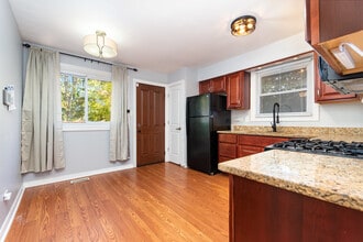 544 Garfield Ave in Calumet City, IL - Building Photo - Building Photo