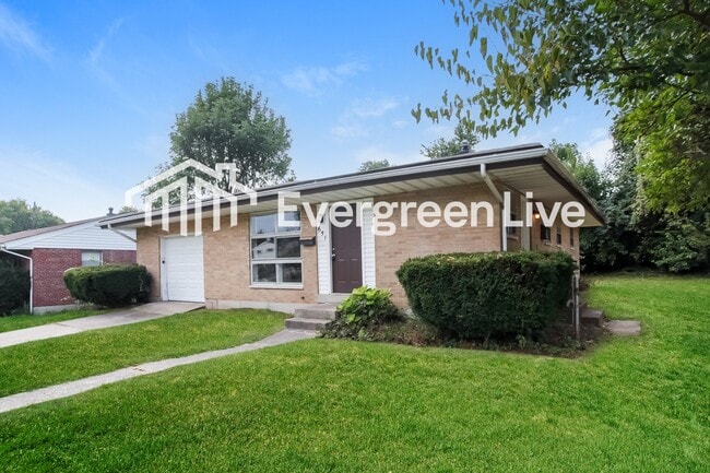 651 Fairborn Rd in Cincinnati, OH - Building Photo - Building Photo