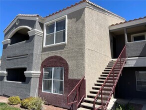 5055 W Hacienda Ave in Las Vegas, NV - Building Photo - Building Photo