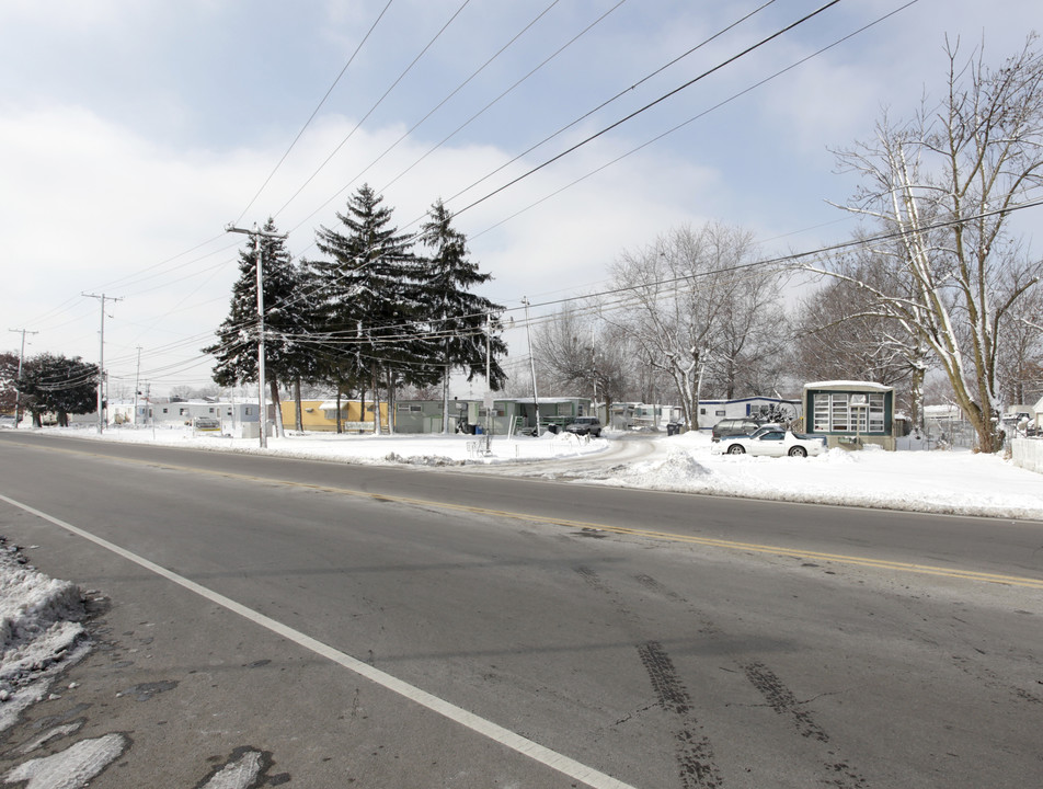 Northern Pines Mobile Home Park in Columbus, OH - Foto de edificio