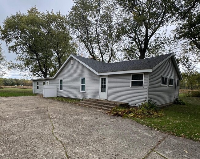 property at 4165 Lincoln Ave
