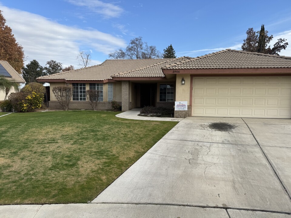 3906 Clancy Ct in Bakersfield, CA - Building Photo