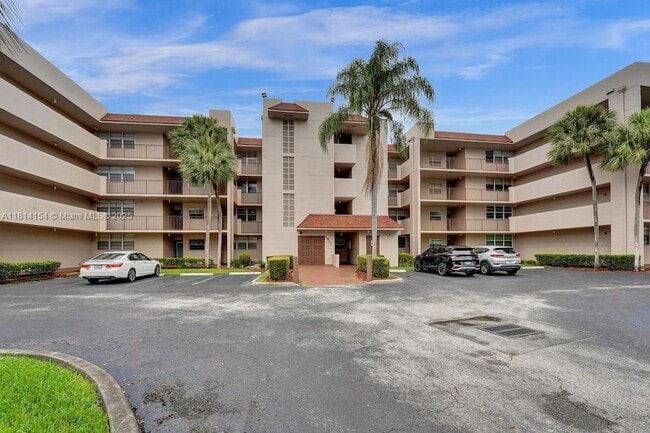 1911 Sabal Palm Dr