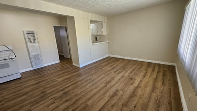14926 Hawthorne Blvd in Lawndale, CA - Building Photo - Building Photo