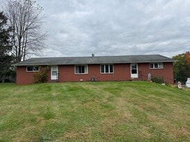 2430 Montclair Ave in Wooster, OH - Building Photo