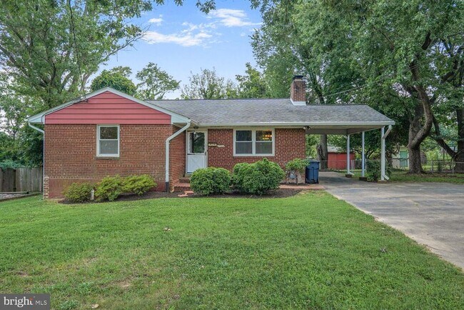 property at 2703 Dawn Dr