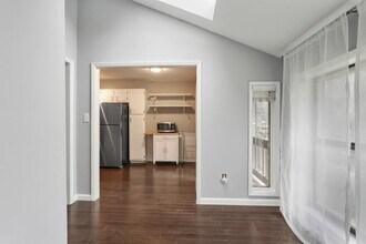 8740 Roswell Rd in Sandy Springs, GA - Building Photo - Building Photo