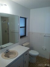 100 E Knightsbridge Pl in Lecanto, FL - Building Photo - Building Photo