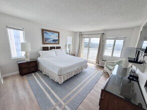 303 Atlantic Ave in Virginia Beach, VA - Foto de edificio - Building Photo