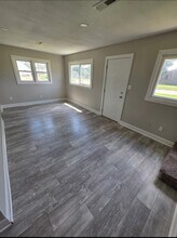 1200 Center St NE in Cedar Rapids, IA - Building Photo - Building Photo