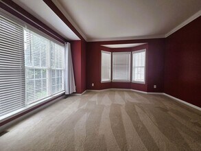 10800 Pruett Ln in Glen Allen, VA - Building Photo - Building Photo