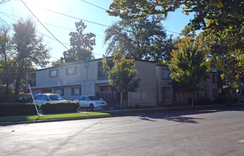 New Era Apartments in Sacramento, CA - Building Photo - Building Photo