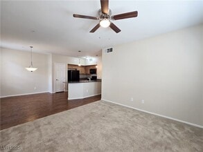 50 Aura de Blanco St in Henderson, NV - Building Photo - Building Photo