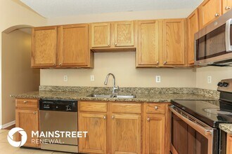 5054 Knightsbridge Cir N in Jacksonville, FL - Building Photo - Building Photo