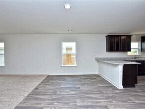 1036 Riverdale Cove in Jarrell, TX - Building Photo - Building Photo