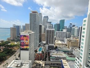 244 Biscayne Blvd, Unit 3707 in Miami, FL - Building Photo - Building Photo