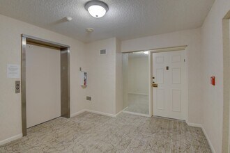 7194 Promenade Dr in Boca Raton, FL - Building Photo - Building Photo