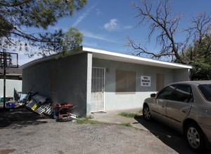 14 Unit in Henderson, NV - Building Photo - Building Photo