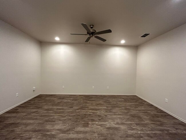 11616 Evanston Ave in Lubbock, TX - Building Photo - Building Photo